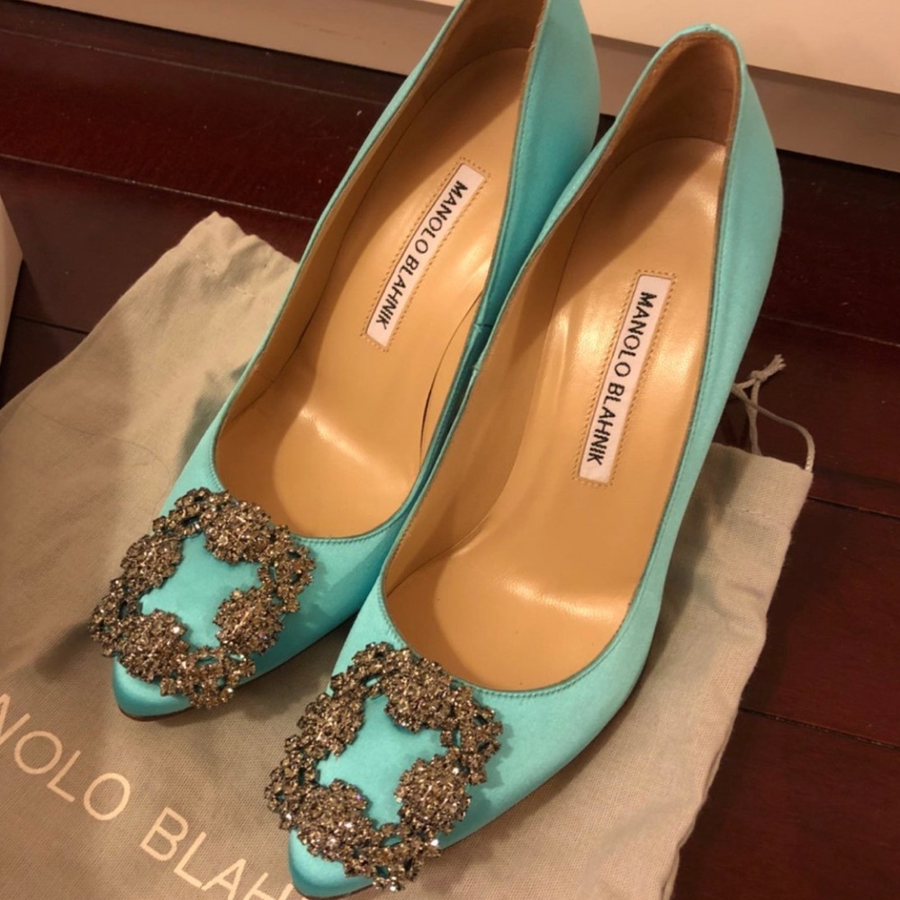 Manolo Blahnik Turquoise Satin Embellished Pointed Toe Pumps